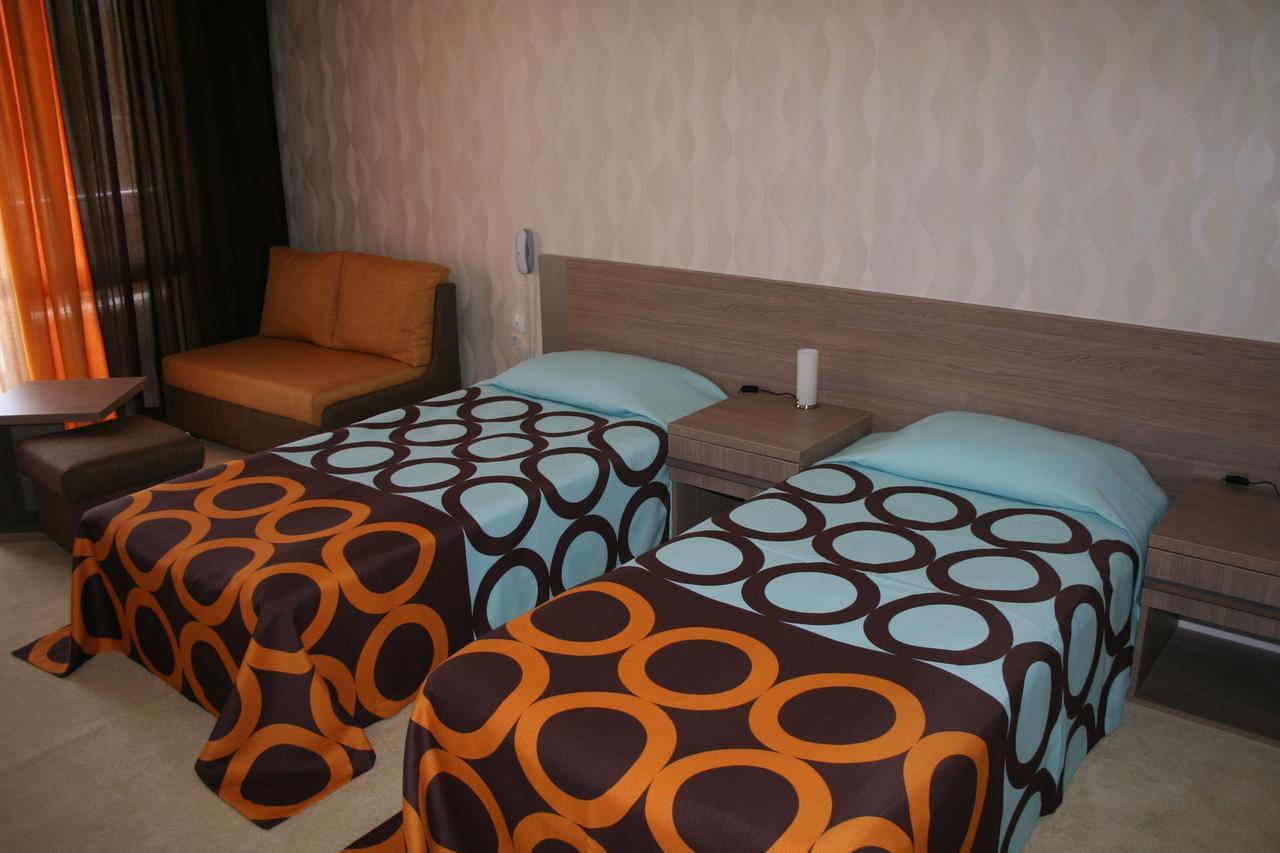 Spa Hotel Ata วาร์เชทส์ ภายนอก รูปภาพ